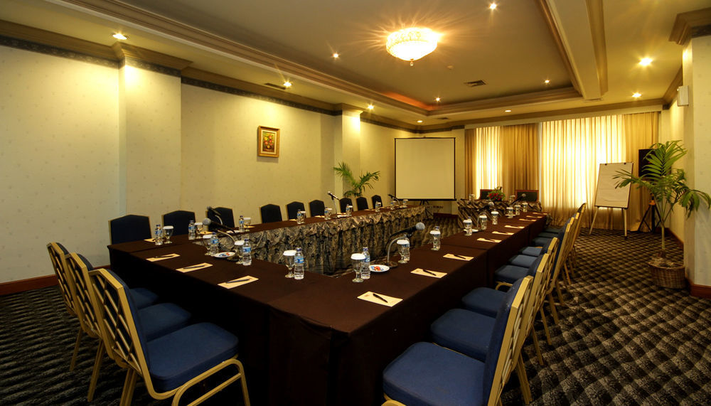 Hotel Maharadja Jakarta Buitenkant foto